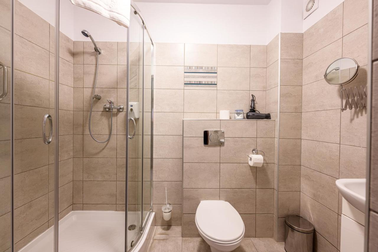 On/Set Aparthotel كراكوفيا المظهر الخارجي الصورة