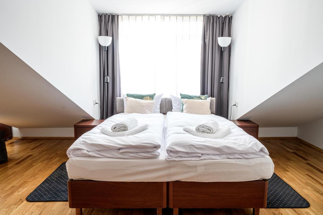 On/Set Aparthotel كراكوفيا المظهر الخارجي الصورة