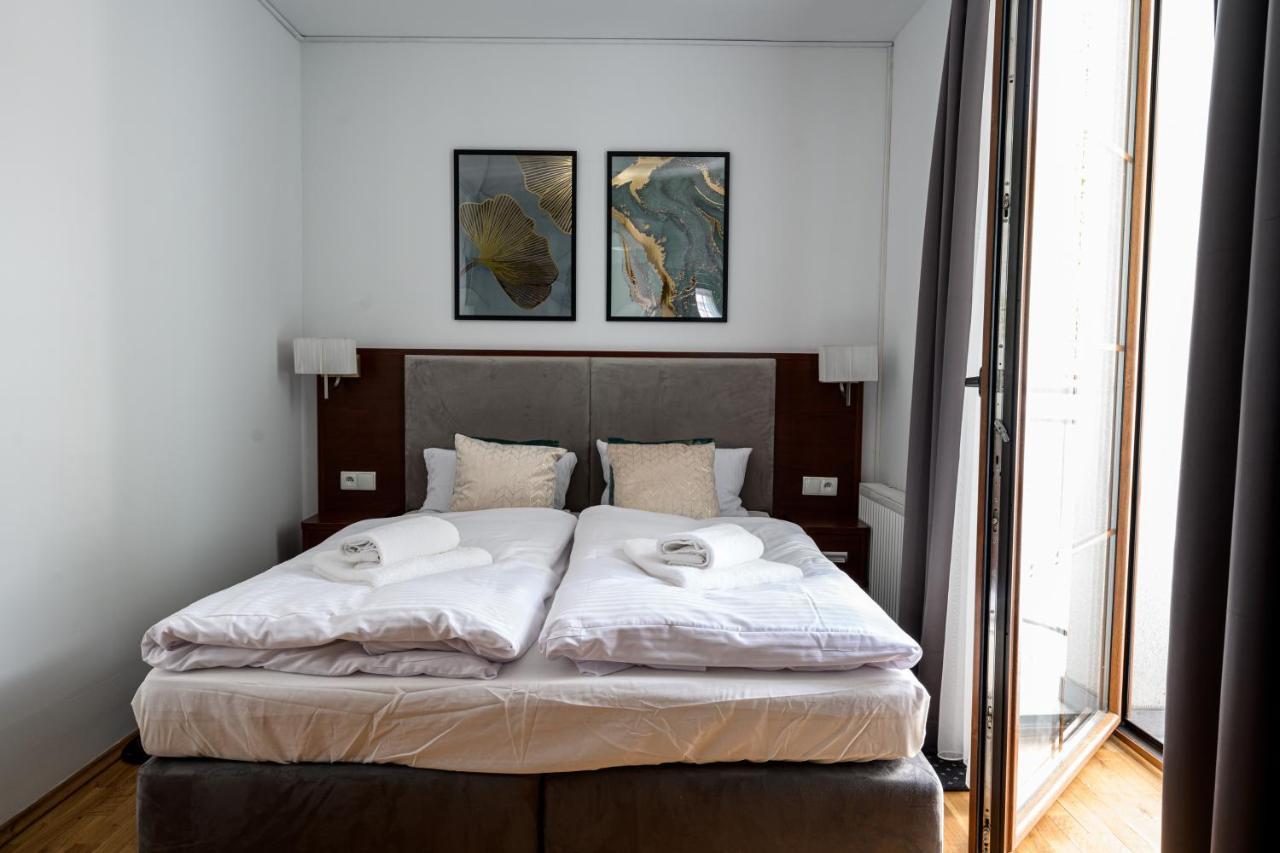 On/Set Aparthotel كراكوفيا المظهر الخارجي الصورة