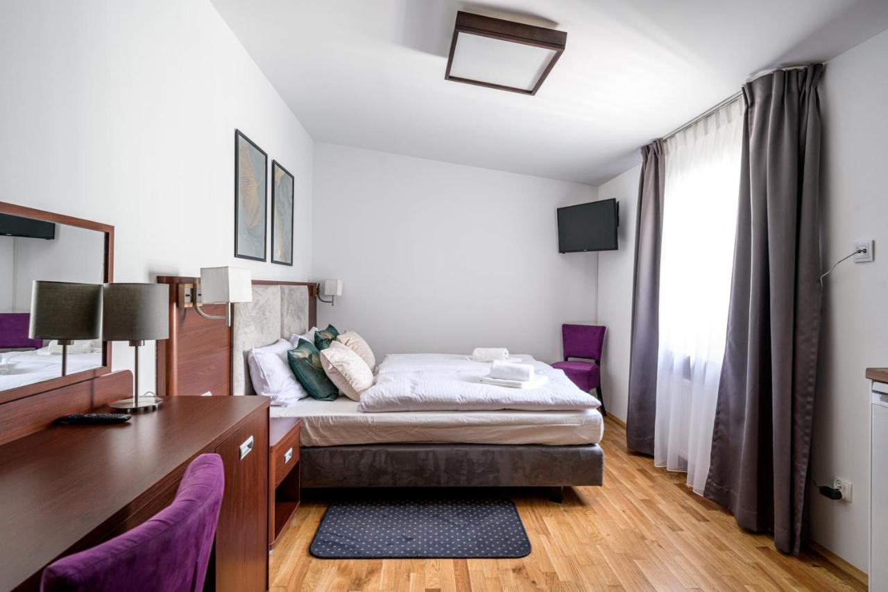 On/Set Aparthotel كراكوفيا المظهر الخارجي الصورة