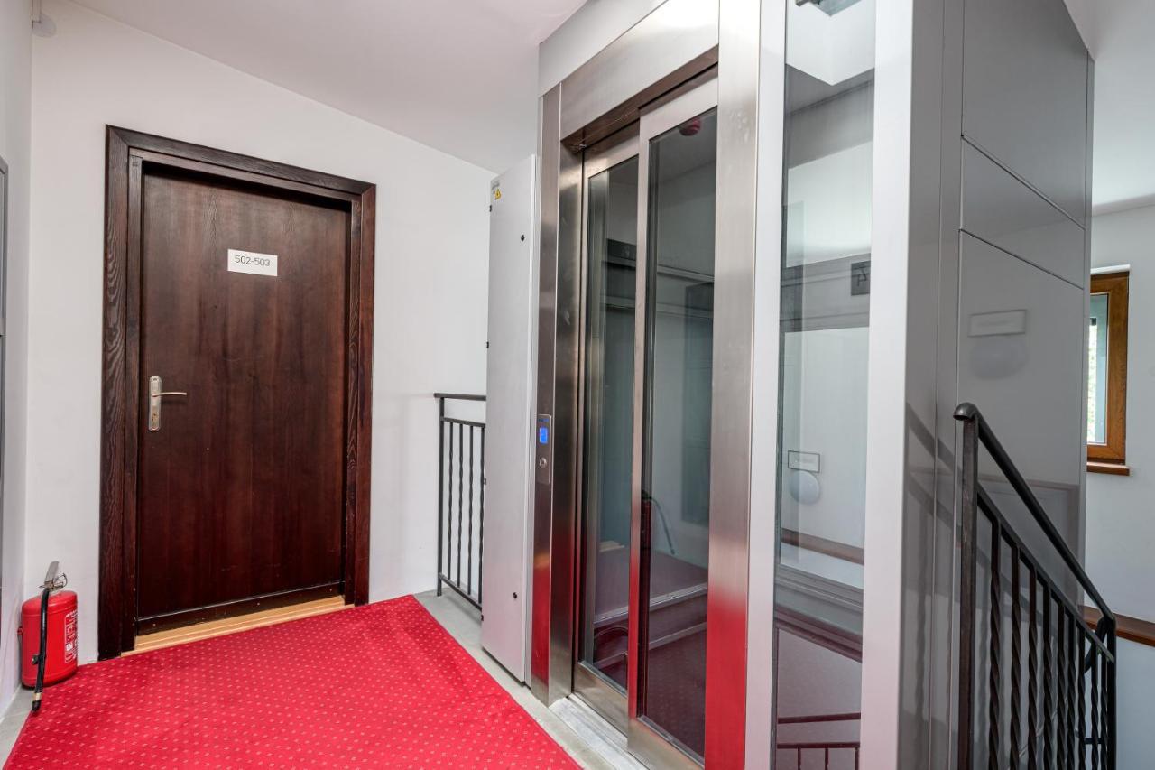 On/Set Aparthotel كراكوفيا المظهر الخارجي الصورة