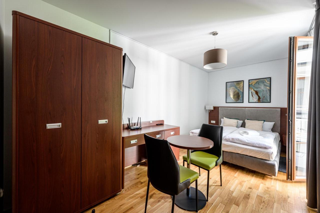 On/Set Aparthotel كراكوفيا المظهر الخارجي الصورة