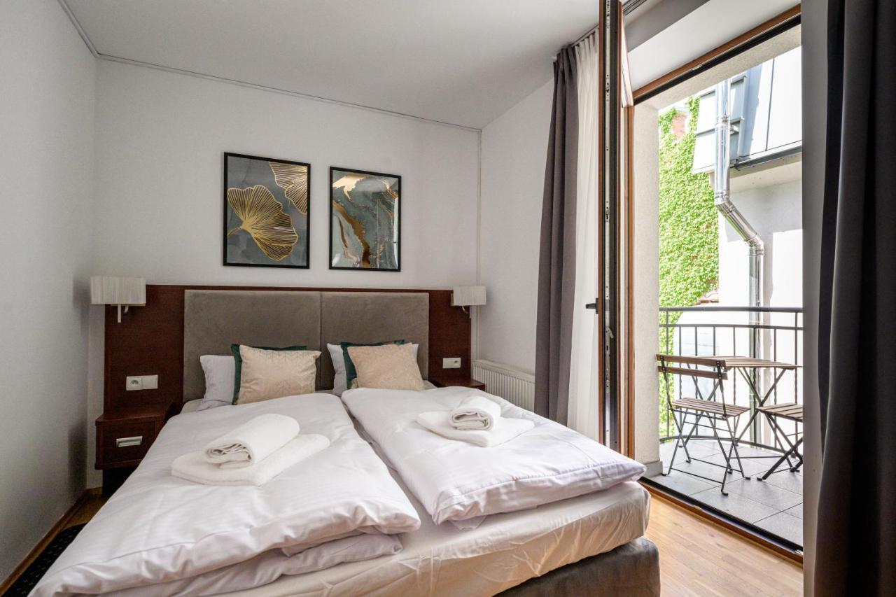 On/Set Aparthotel كراكوفيا المظهر الخارجي الصورة