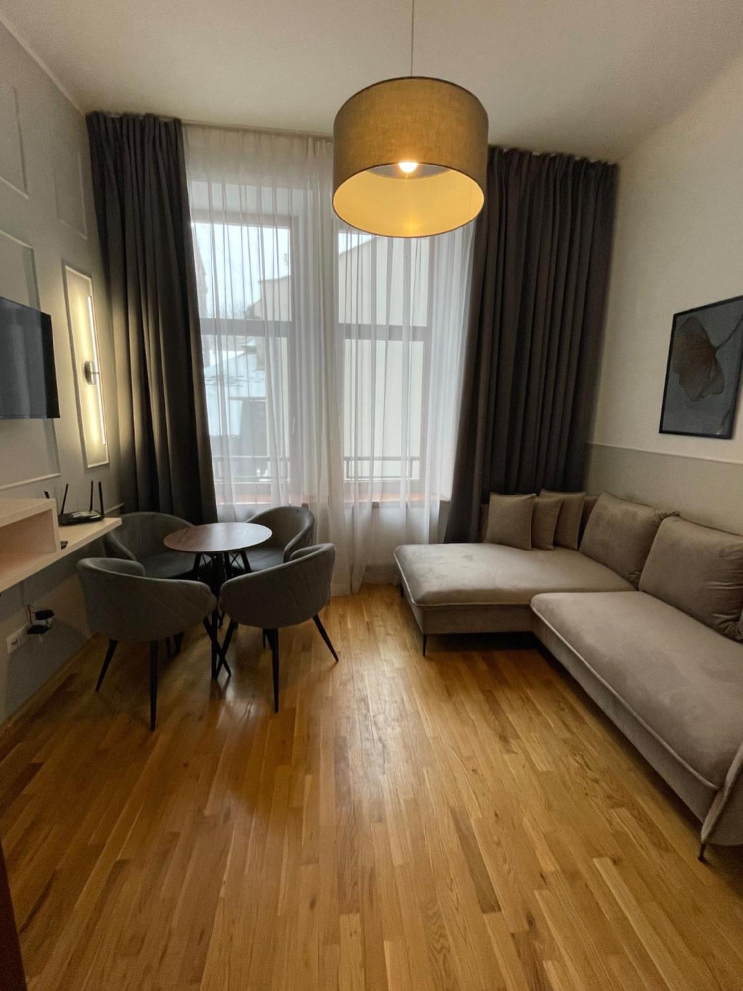 On/Set Aparthotel كراكوفيا المظهر الخارجي الصورة